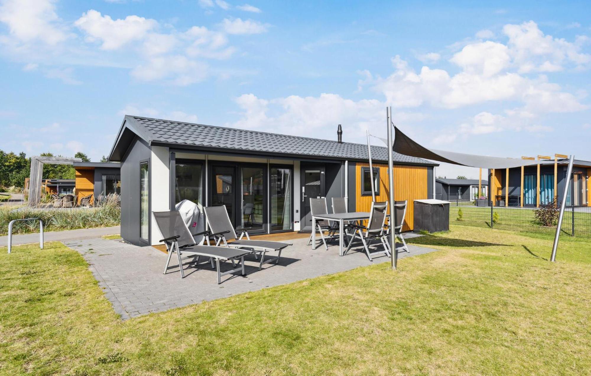 2 Bedroom Beautiful Home In Suesel Susel Экстерьер фото